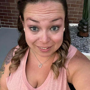 Meet your Posher, Liz